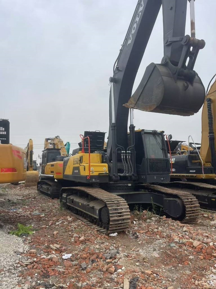 Volvo EC 350  - Crawler excavator: picture 2 Volvo EC 350  - Crawler excavator: picture 2