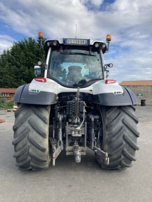 Valtra T214 DIRECT - Farm tractor: picture 3 Valtra T214 DIRECT - Farm tractor: picture 3