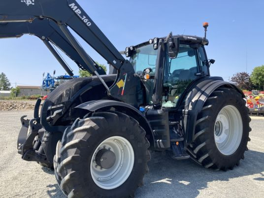 Valtra T215 DIRECT - Farm tractor: picture 1 Valtra T215 DIRECT - Farm tractor: picture 1
