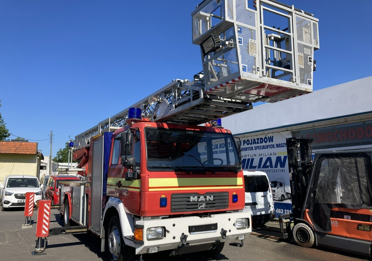 Fire truck MAN L 2000 MAN 15,280 Straż pożarna drabina Strażacka zwyżka 32m Metz Model 20: picture 9