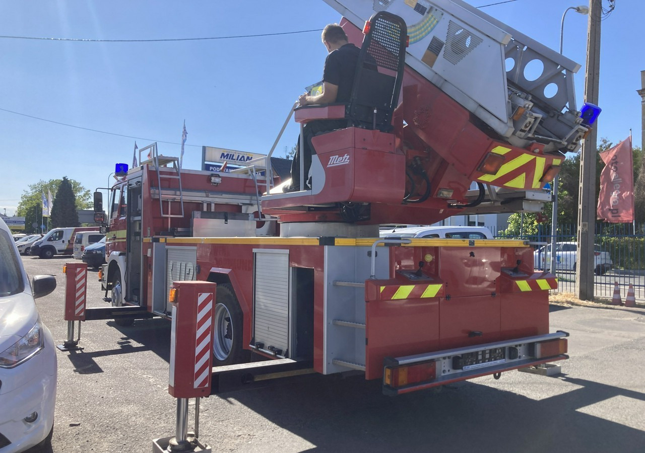 Fire truck MAN L 2000 MAN 15,280 Straż pożarna drabina Strażacka zwyżka 32m Metz Model 20: picture 17