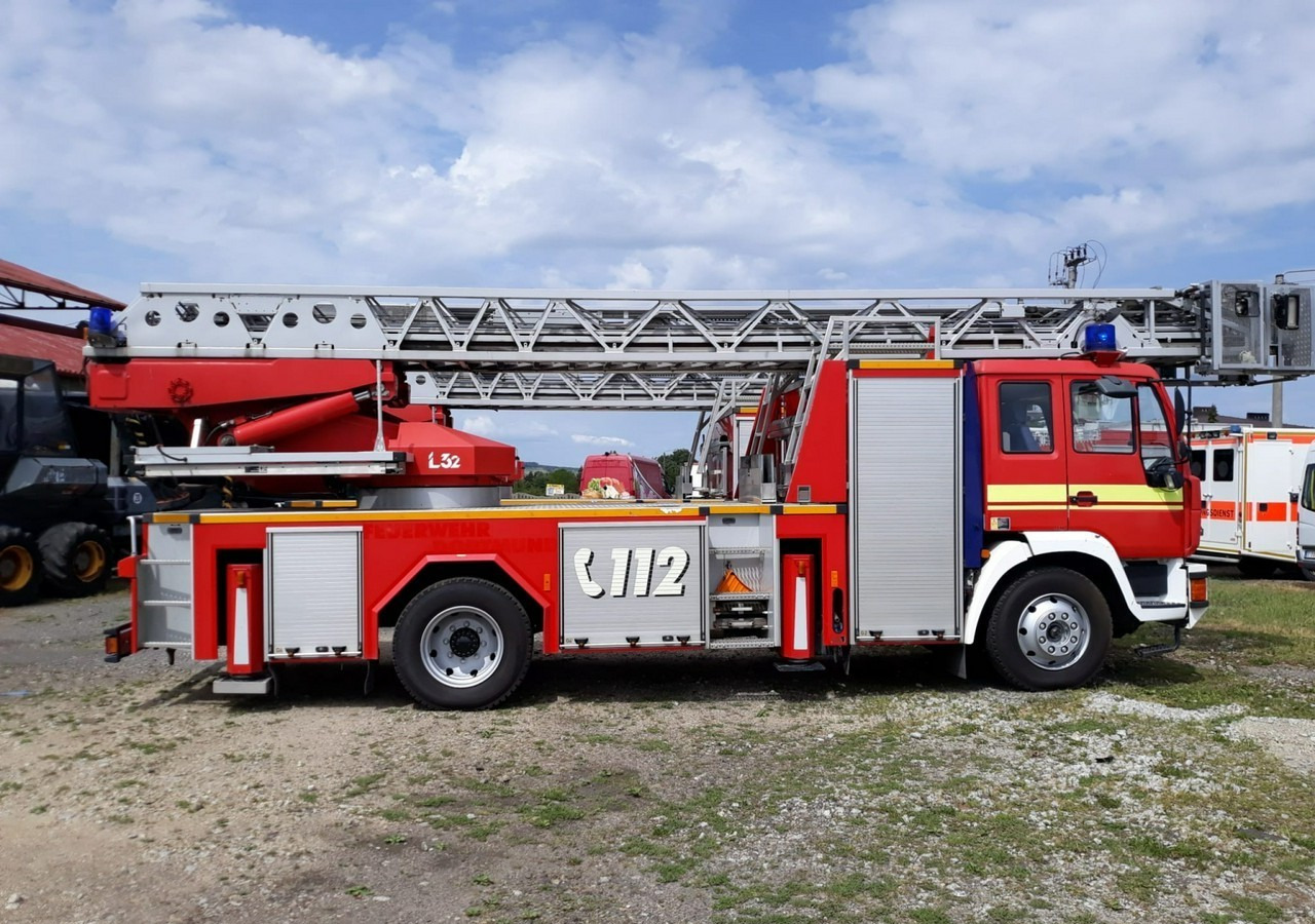 Fire truck MAN L 2000 MAN 15,280 Straż pożarna drabina Strażacka zwyżka 32m Metz Model 20: picture 8