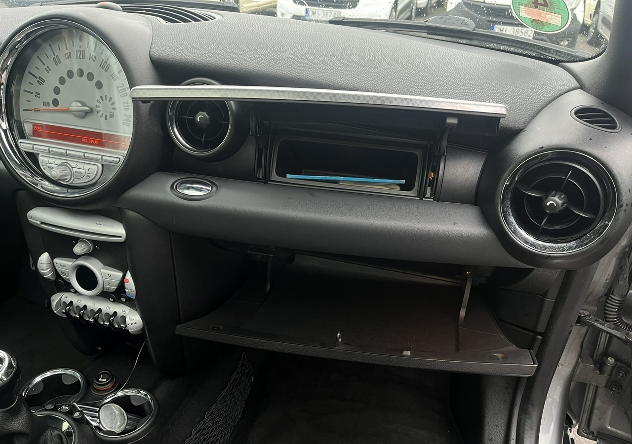 Car MINI Clubman I Mini 1,6-174KM Clubman S Bogate wyposażenie 95706 km 2009: picture 13