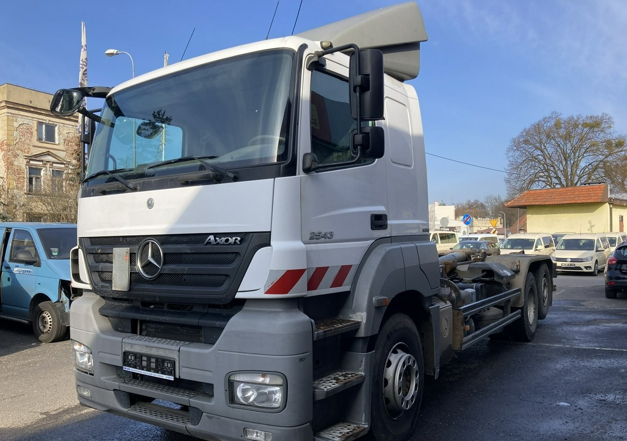 Mercedes-Benz Axor 2543 Hakowiec MEILLER-KIPPER Model 2009 Axor 2543 Hakowiec MEILLER-KIPPER Model 2009 - Hook lift truck: picture 3 Mercedes-Benz Axor 2543 Hakowiec MEILLER-KIPPER Model 2009 Axor 2543 Hakowiec MEILLER-KIPPER Model 2009 - Hook lift truck: picture 3