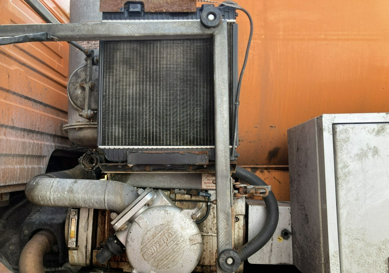 Vacuum truck Mercedes-Benz Inny Mercedes-Benz AXOR 2543 Asenizacyjny kanalizacja szambiarka Wuko Beczka 2010: picture 10 Vacuum truck Mercedes-Benz Inny Mercedes-Benz AXOR 2543 Asenizacyjny kanalizacja szambiarka Wuko Beczka 2010: picture 10