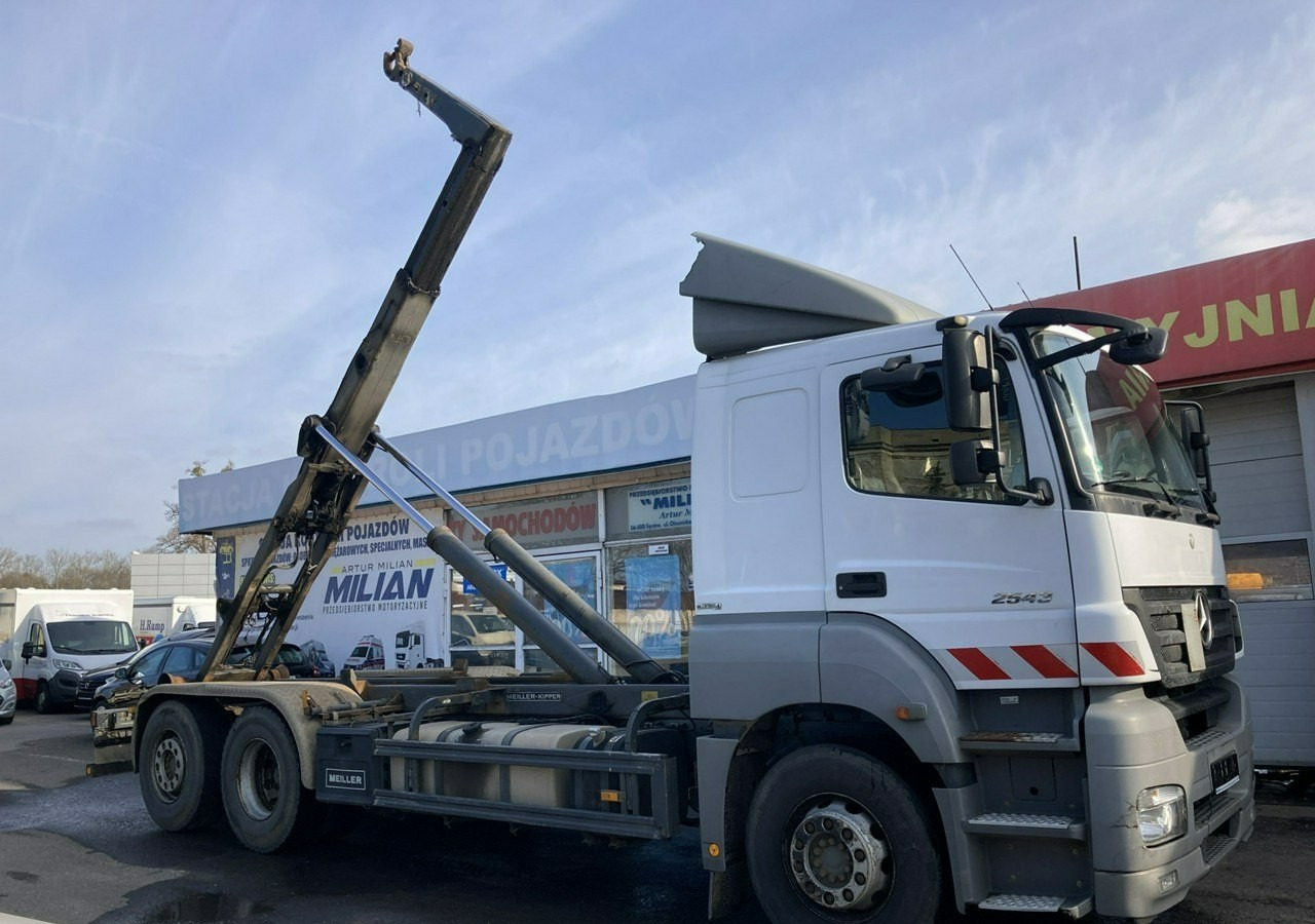 Mercedes-Benz Inny Mercedes-Benz Mercedes Axor 2543 Hakowiec bramowiec MEILLER-KIPPER Model 2009 - Hook lift truck: picture 3 Mercedes-Benz Inny Mercedes-Benz Mercedes Axor 2543 Hakowiec bramowiec MEILLER-KIPPER Model 2009 - Hook lift truck: picture 3