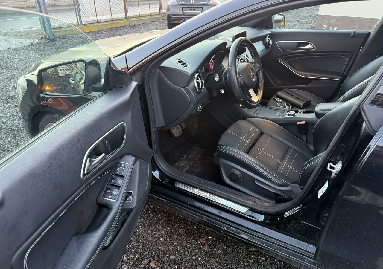 Mercedes-Benz Klasa CLA C117/X117 Mercedes-Benz Klasa CLA Mercedes CLA 250 4MATIC 2.0-210KM Bogate wyposażenie 2016 - Car: picture 2 Mercedes-Benz Klasa CLA C117/X117 Mercedes-Benz Klasa CLA Mercedes CLA 250 4MATIC 2.0-210KM Bogate wyposażenie 2016 - Car: picture 2