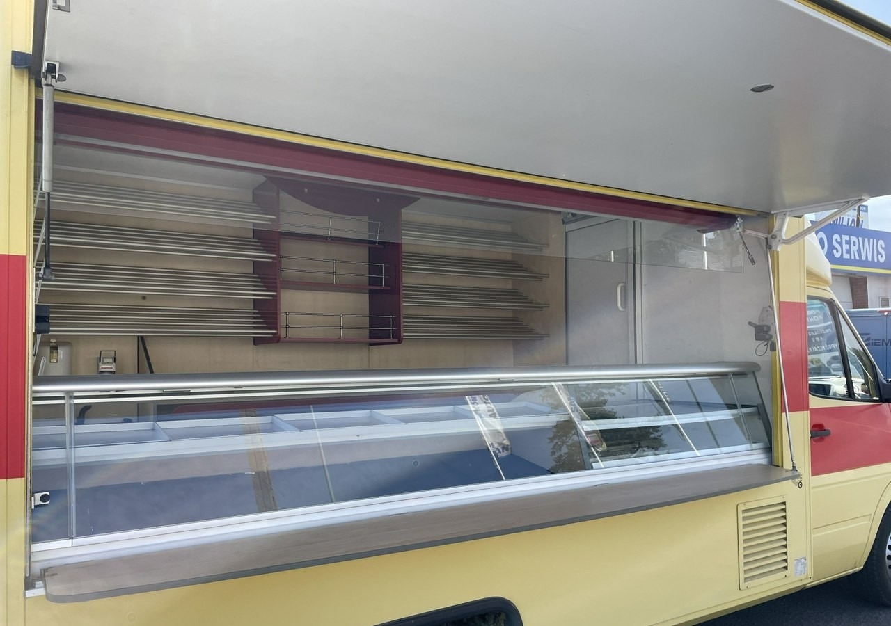 Mercedes-Benz Sprinter Autosklep piec Sklep Gastronomiczny Food Truck Foodtruck bar BORCO20 - Vending truck: picture 3 Mercedes-Benz Sprinter Autosklep piec Sklep Gastronomiczny Food Truck Foodtruck bar BORCO20 - Vending truck: picture 3