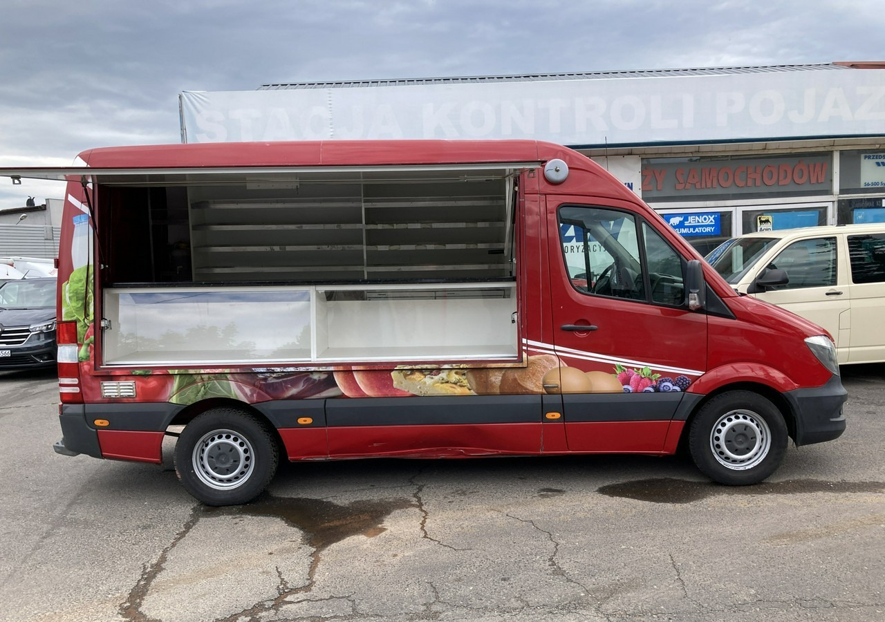 Mercedes-Benz Sprinter Autosklep pieczywa sklep Bar Gastronomiczny Food Truck Foodtruck 201 - Vending truck: picture 4 Mercedes-Benz Sprinter Autosklep pieczywa sklep Bar Gastronomiczny Food Truck Foodtruck 201 - Vending truck: picture 4