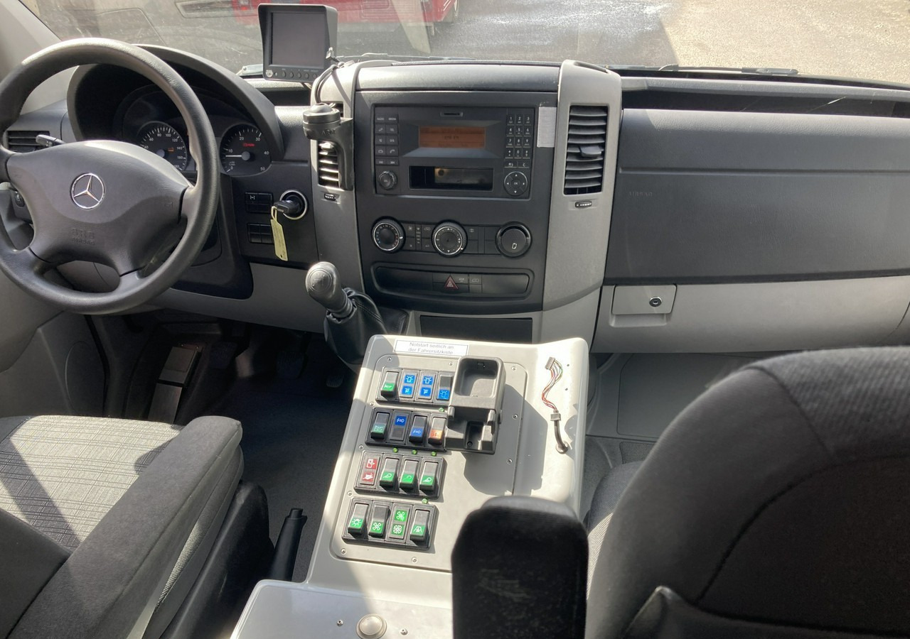 Ambulance Mercedes-Benz Sprinter Sprinter 519 Karetka 4X4 Ambulans MODEL 2017: picture 14