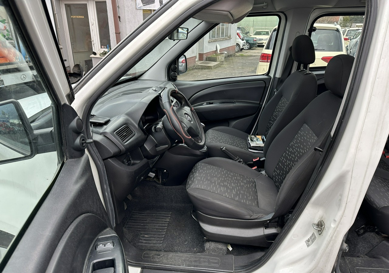 Car Opel Combo III 2.0CDTI Maxi Panorama Klima Kamera Webasto 2016: picture 13