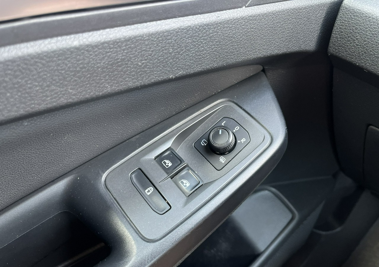 Car Volkswagen Caddy III Caddy Maxi 2.0-122KM Automat Navi 7-osob Fvat 23% Model 2022: picture 16