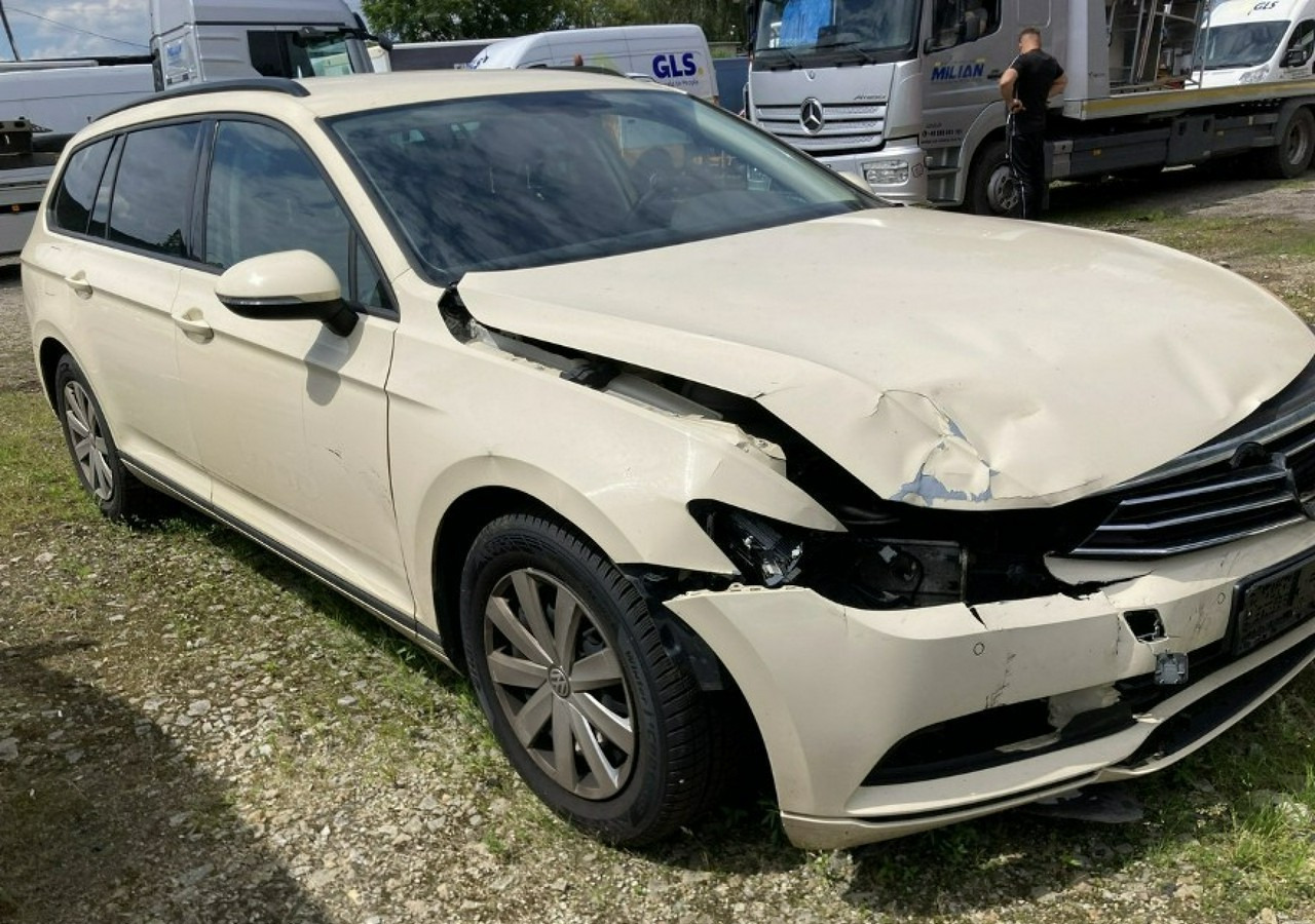 Volkswagen Passat B8 Passat B8 2.0-150KM 2018 - Car: picture 2 Volkswagen Passat B8 Passat B8 2.0-150KM 2018 - Car: picture 2