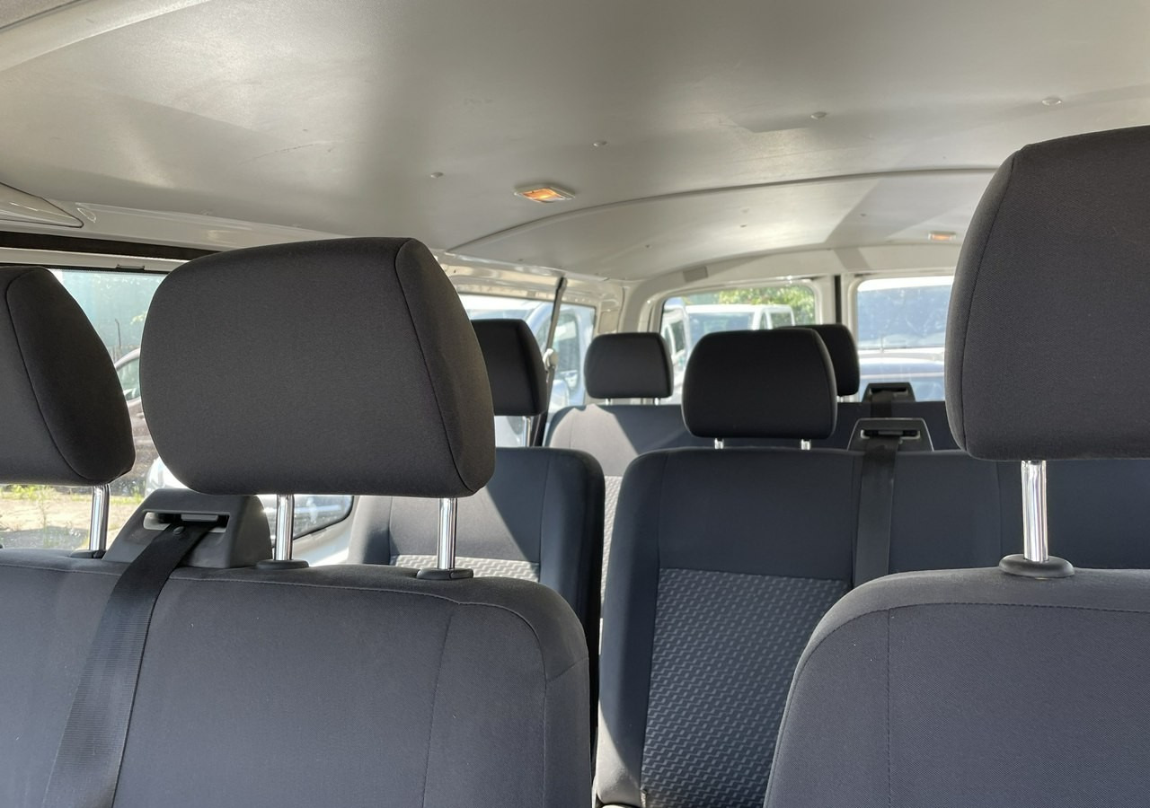 Volkswagen Transporter T5 Volkswagen Transporter Long 2.0-140KM 9-osobowy Model 2015 - Car: picture 4 Volkswagen Transporter T5 Volkswagen Transporter Long 2.0-140KM 9-osobowy Model 2015 - Car: picture 4