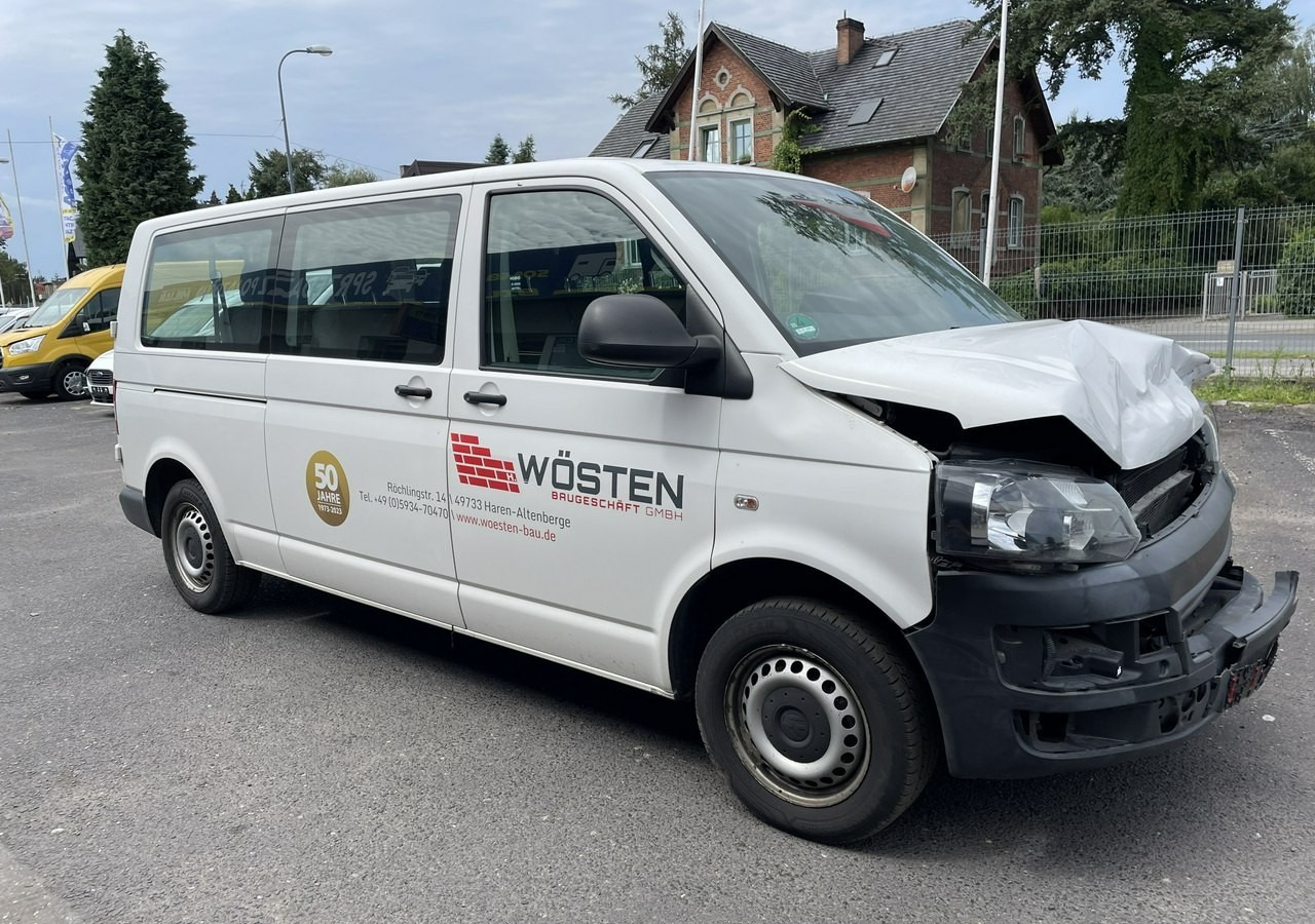 Volkswagen Transporter T5 Volkswagen Transporter Long 2.0-140KM 9-osobowy Model 2015 - Car: picture 2 Volkswagen Transporter T5 Volkswagen Transporter Long 2.0-140KM 9-osobowy Model 2015 - Car: picture 2