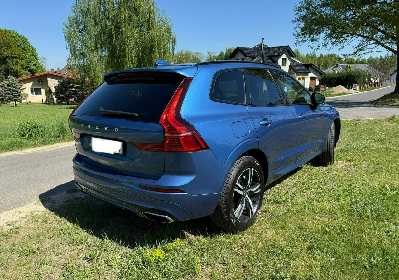 Volvo XC60 II XC60 R-design 2.0D5 235KM Automat Navi Kamery360 Panorama HAK Harman - SUV: picture 3 Volvo XC60 II XC60 R-design 2.0D5 235KM Automat Navi Kamery360 Panorama HAK Harman - SUV: picture 3