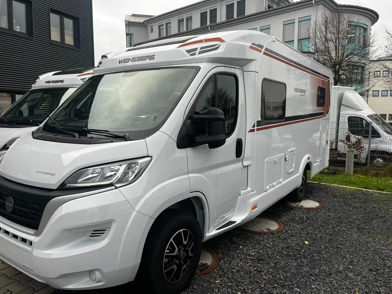 Weinsberg CaraCompact 600 MEG Pepper Mietwagen Verfügbar - Semi-integrated motorhome: picture 3 Weinsberg CaraCompact 600 MEG Pepper Mietwagen Verfügbar - Semi-integrated motorhome: picture 3