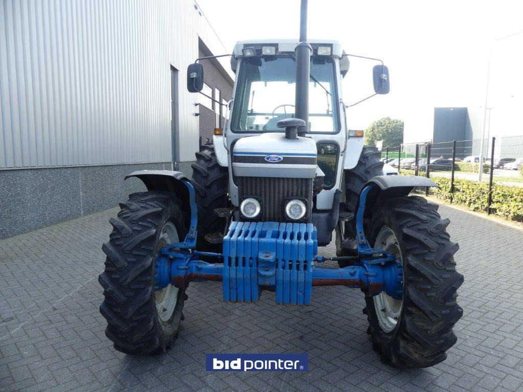 Farm tractor Ford 7810 Silver Jubilee: picture 10