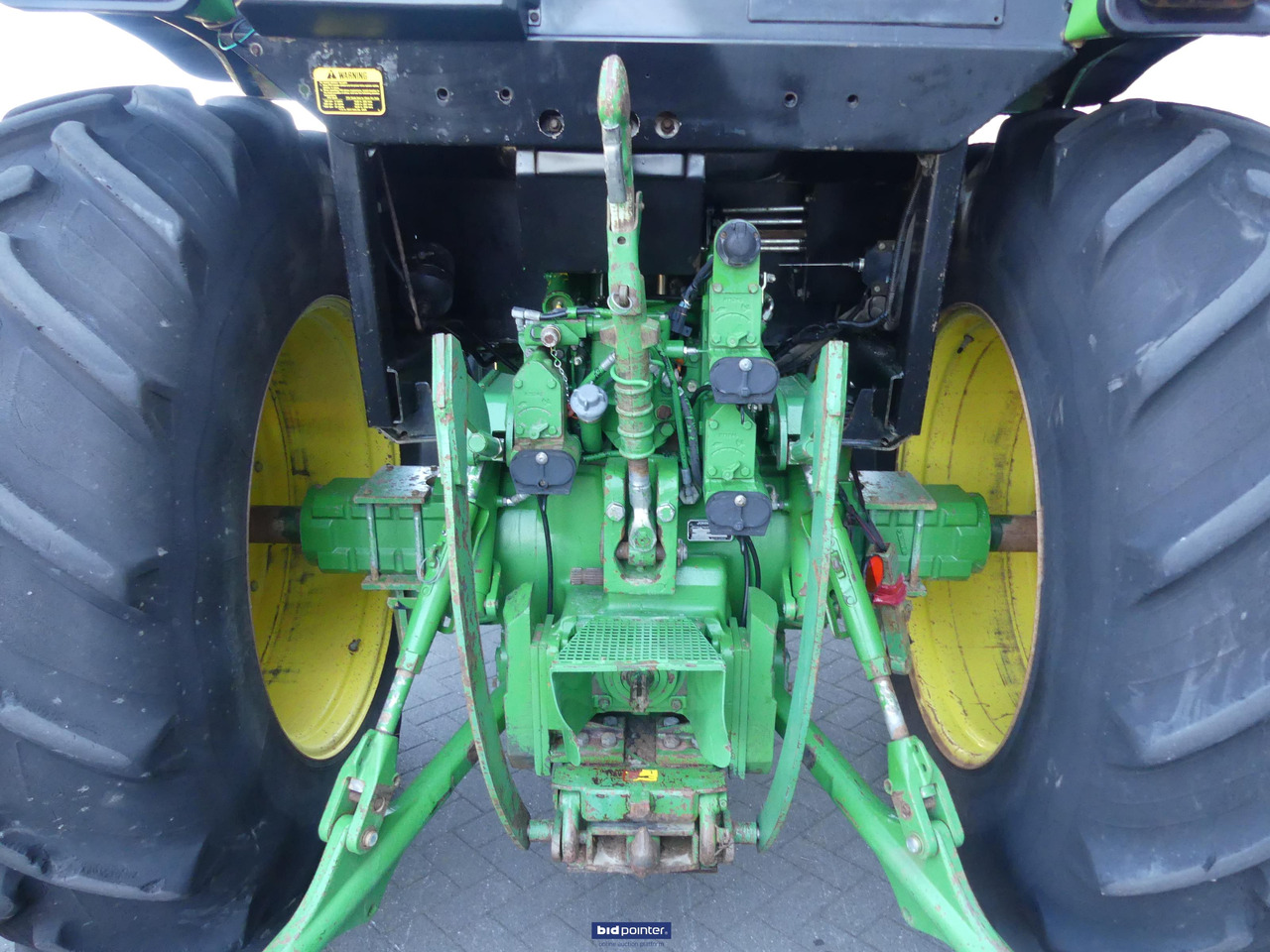 John-Deere 4255 4WD - Farm tractor: picture 5 John-Deere 4255 4WD - Farm tractor: picture 5
