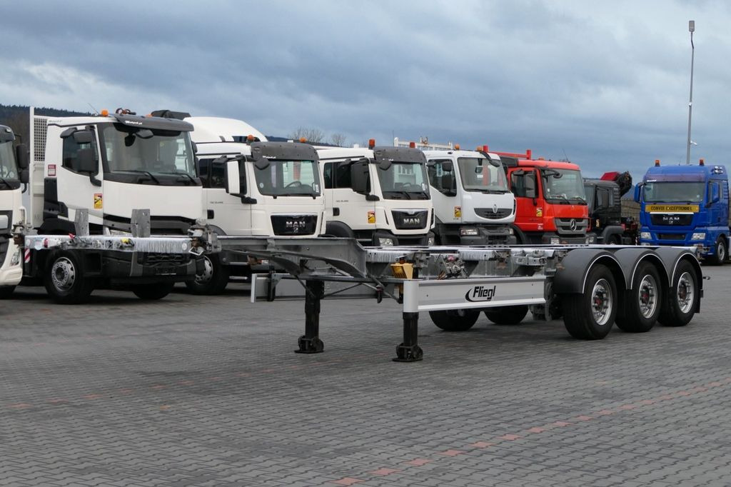 Fliegl NACZEPA PODKONTENEROWA / 2022 ROK / WAGA: 4700 K - Container transporter/ Swap body semi-trailer: picture 2 Fliegl NACZEPA PODKONTENEROWA / 2022 ROK / WAGA: 4700 K - Container transporter/ Swap body semi-trailer: picture 2