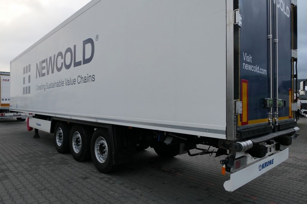 Krone CHŁODNIA / 2017 ROK / CARRIER VECTOR 1550 Krone CHŁODNIA / 2017 ROK / CARRIER VECTOR 1550 - Refrigerator semi-trailer: picture 3 Krone CHŁODNIA / 2017 ROK / CARRIER VECTOR 1550 Krone CHŁODNIA / 2017 ROK / CARRIER VECTOR 1550 - Refrigerator semi-trailer: picture 3