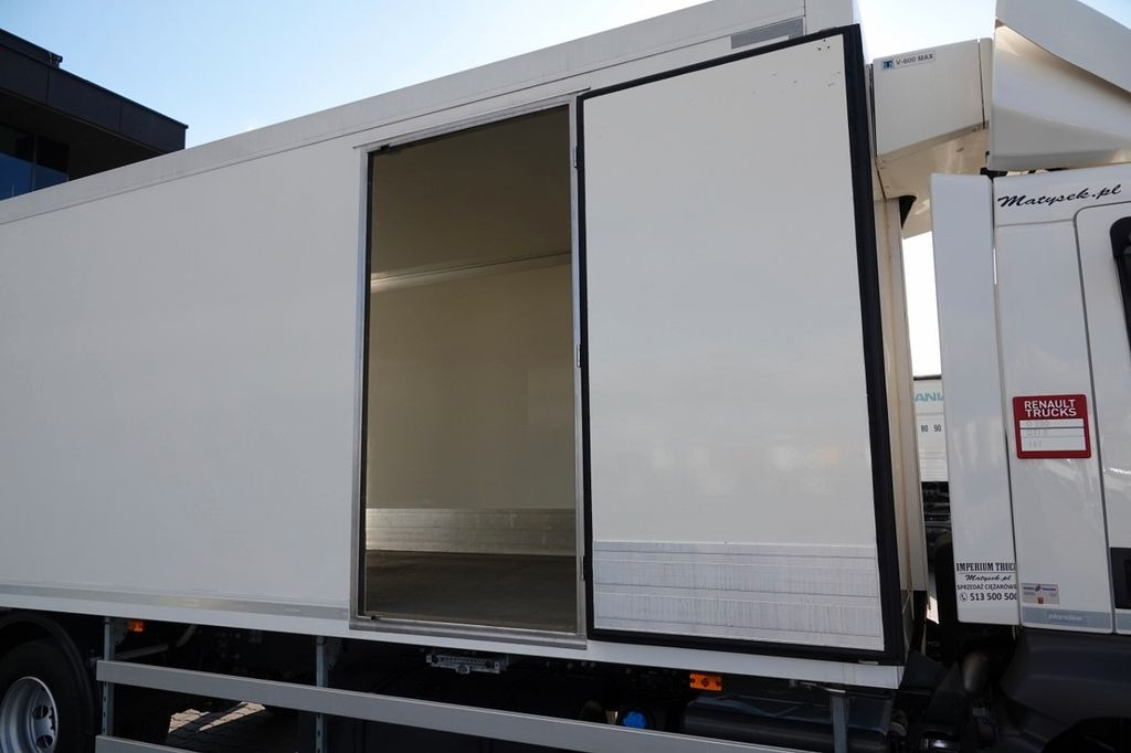 Refrigerator truck Renault D 280 / CHŁODNIA - 6,7 m / THERMO KING ES-600 MA Renault D 280 / CHŁODNIA - 6,7 m / THERMO KING ES-600 MA: picture 11