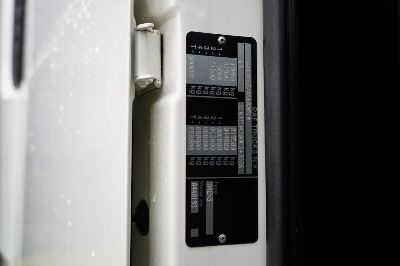 Tractor unit DAF XF 480 / SUPER SPACE CAB / 2021 ROK: picture 37 Tractor unit DAF XF 480 / SUPER SPACE CAB / 2021 ROK: picture 37