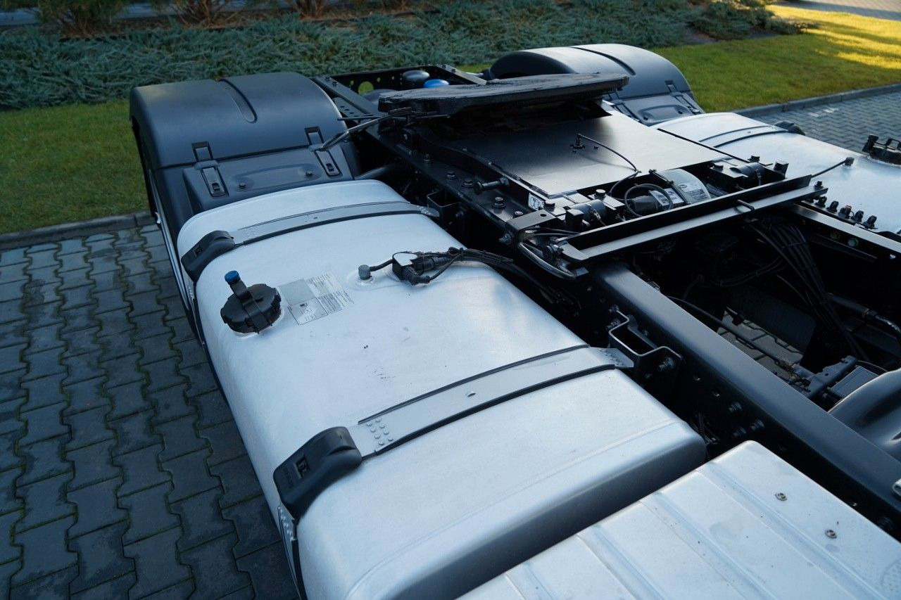 Lease a  MAN TGX 18. 460 / MEGA / LOWDECK / REGULOWANE SIODŁO MAN TGX 18. 460 / MEGA / LOWDECK / REGULOWANE SIODŁO: picture 17