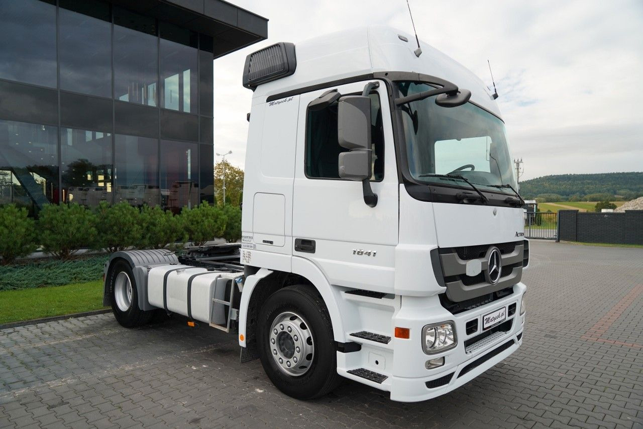 Mercedes-Benz ACTROS 1841 / HYDRAULIKA / SPROWADZONY / PO KONT - Tractor unit: picture 4 Mercedes-Benz ACTROS 1841 / HYDRAULIKA / SPROWADZONY / PO KONT - Tractor unit: picture 4