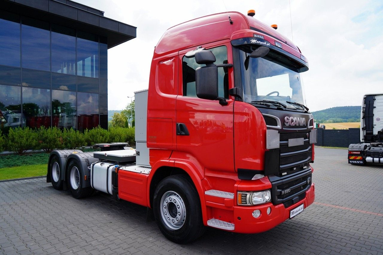 Scania R 580 / V8 / 6x4 / DMC: 150.000 KG / RETARDER / - Tractor unit: picture 2 Scania R 580 / V8 / 6x4 / DMC: 150.000 KG / RETARDER / - Tractor unit: picture 2