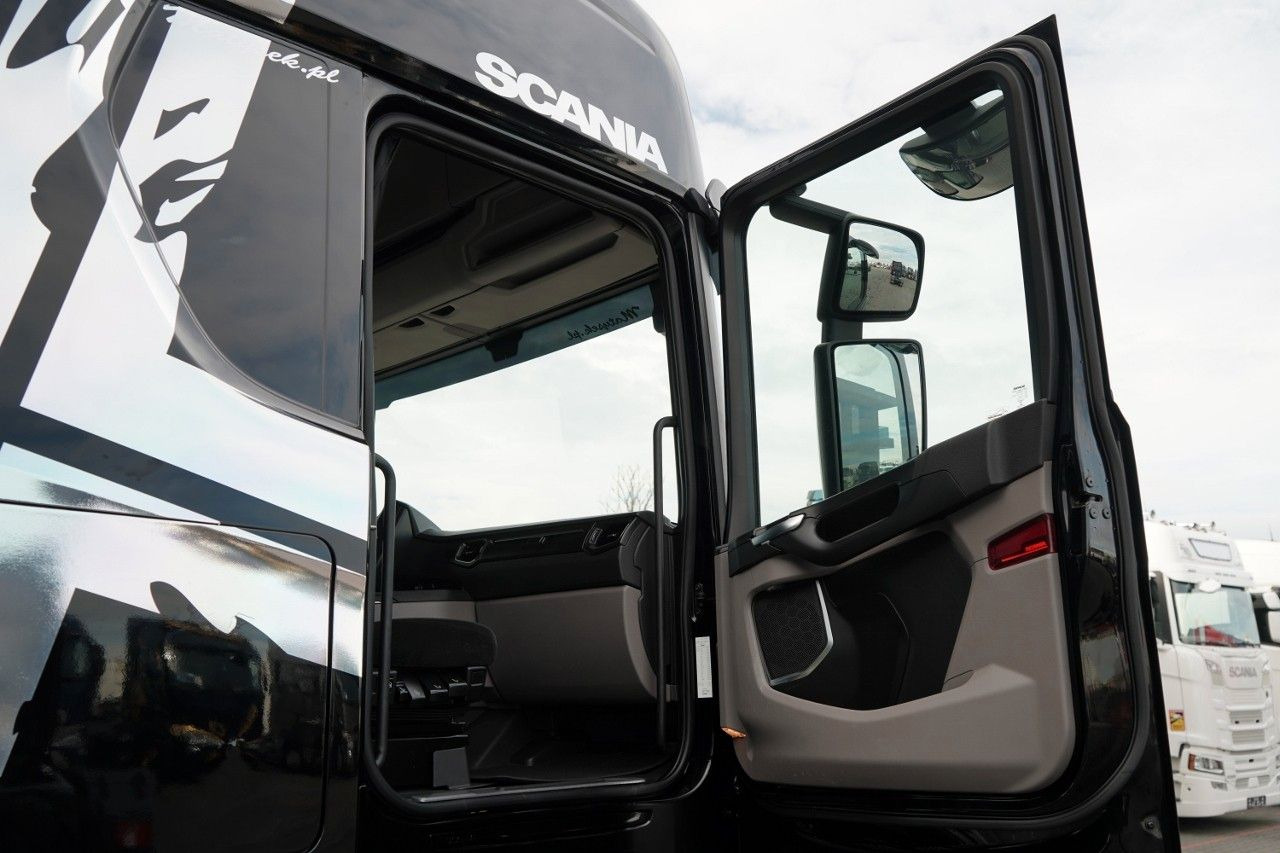 Lease a  Scania S 500 / RETARDER / I-PARK COOL  / FULL AIRMATIC Scania S 500 / RETARDER / I-PARK COOL  / FULL AIRMATIC: picture 36