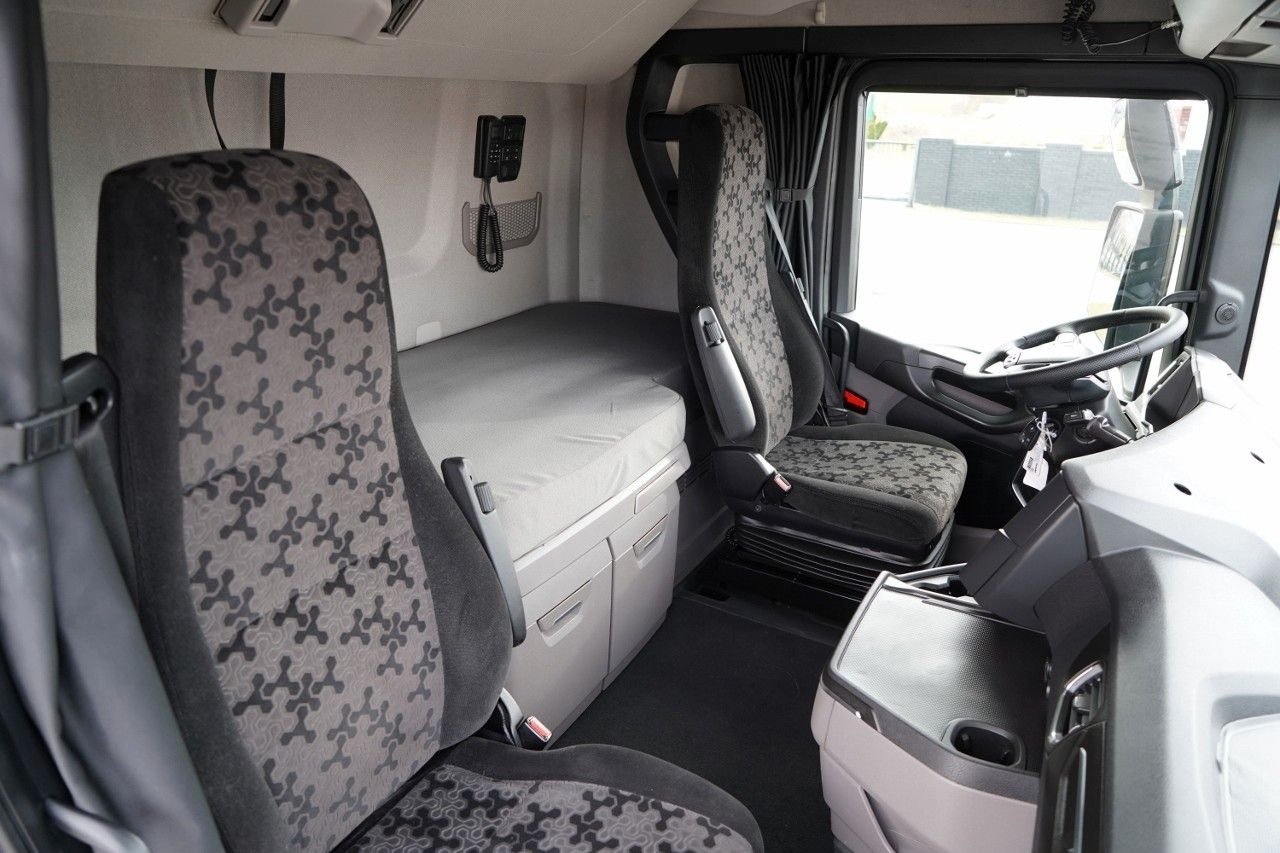 Lease a  Scania S 500 / RETARDER / I-PARK COOL  / FULL AIRMATIC Scania S 500 / RETARDER / I-PARK COOL  / FULL AIRMATIC: picture 35