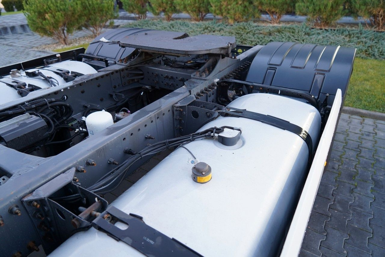 Tractor unit Volvo FH 500 / I-PARK COOL / I-SHIFT: picture 12