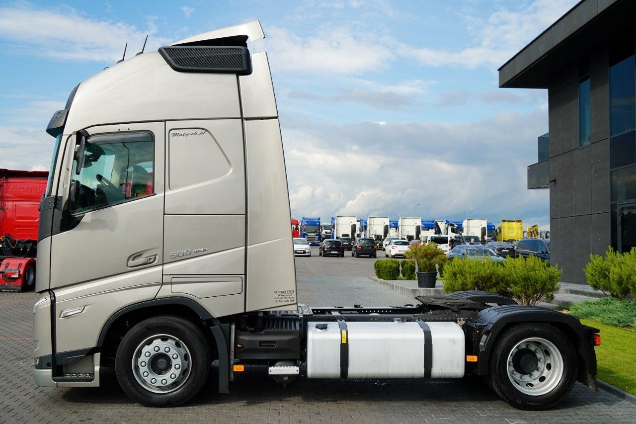Volvo FH 500 / XXL / I-SAVE / LOWDECK / MEGA / I-PARK Volvo FH 500 / XXL / I-SAVE / LOWDECK / MEGA / I-PARK - Tractor unit: picture 3 Volvo FH 500 / XXL / I-SAVE / LOWDECK / MEGA / I-PARK Volvo FH 500 / XXL / I-SAVE / LOWDECK / MEGA / I-PARK - Tractor unit: picture 3