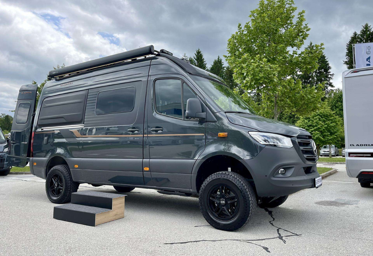 Adria Super Twin - Camper van: picture 5 Adria Super Twin - Camper van: picture 5