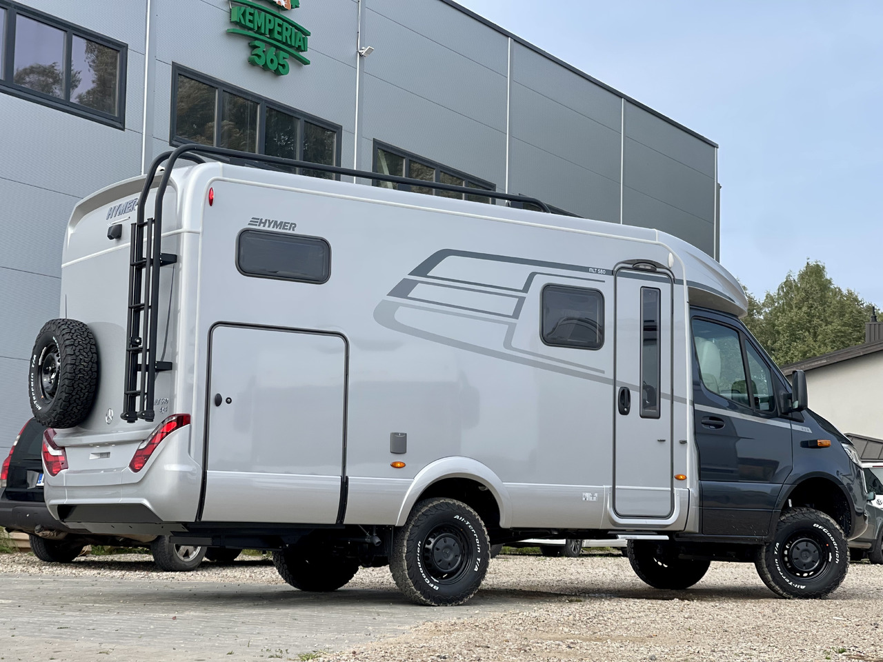 HYMER / ERIBA MLT 580 4x4 - Semi-integrated motorhome: picture 5 HYMER / ERIBA MLT 580 4x4 - Semi-integrated motorhome: picture 5
