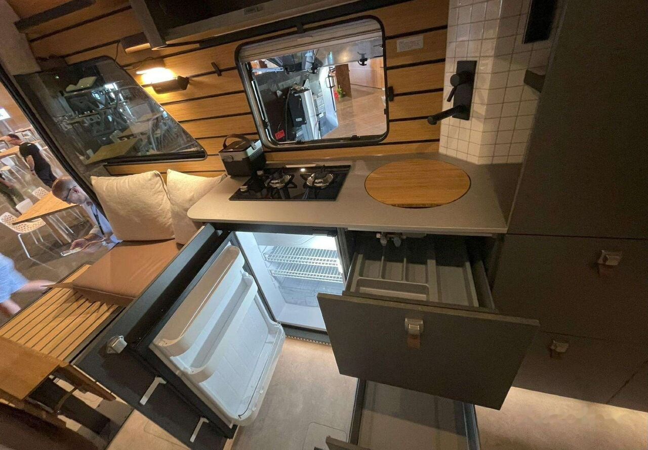 Hymer Venture S - Semi-integrated motorhome: picture 5 Hymer Venture S - Semi-integrated motorhome: picture 5