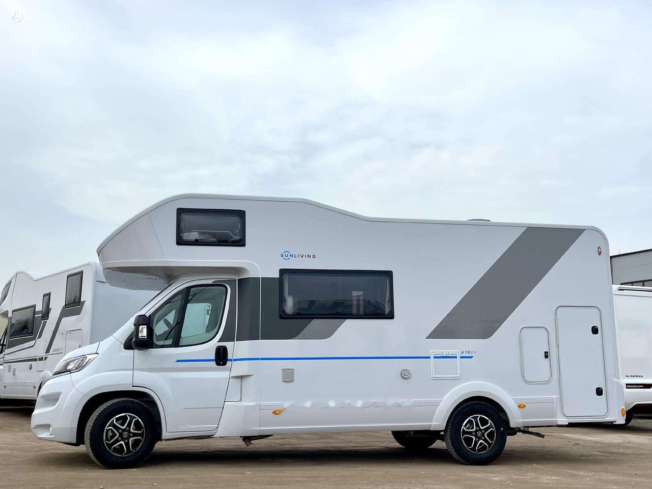 SUN LIVING A70DK - Alcove motorhome: picture 3 SUN LIVING A70DK - Alcove motorhome: picture 3