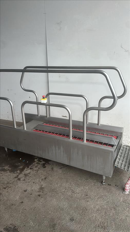 Syspal Boot scrubber - Food processing equipment: picture 2 Syspal Boot scrubber - Food processing equipment: picture 2