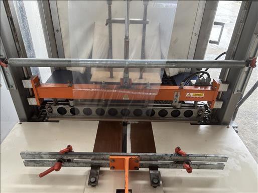 Wraps A700S Shrink sleeve wrapper - Packaging machinery: picture 4 Wraps A700S Shrink sleeve wrapper - Packaging machinery: picture 4