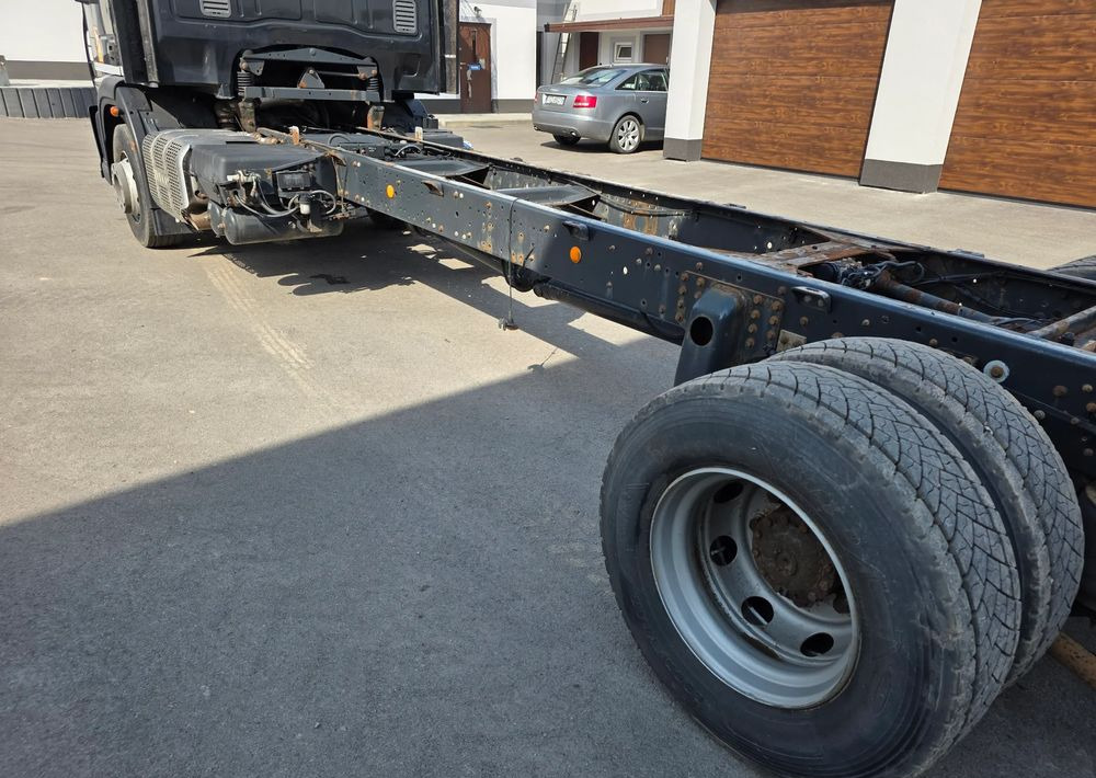 Iveco EUROCARGO 160E28 RAMA DO ZABUDOWY/ LAWETA / MANUAL / - Cab chassis truck: picture 5 Iveco EUROCARGO 160E28 RAMA DO ZABUDOWY/ LAWETA / MANUAL / - Cab chassis truck: picture 5