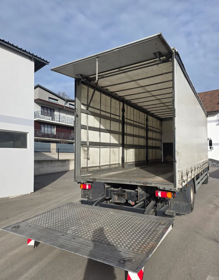 MAN TGM 15.250 /18.250 /FIRANKA / RAMA DO ZABUDOWY / WYWROTKA / HAKOWIEC / MANUALNA - Curtainsider truck: picture 4 MAN TGM 15.250 /18.250 /FIRANKA / RAMA DO ZABUDOWY / WYWROTKA / HAKOWIEC / MANUALNA - Curtainsider truck: picture 4