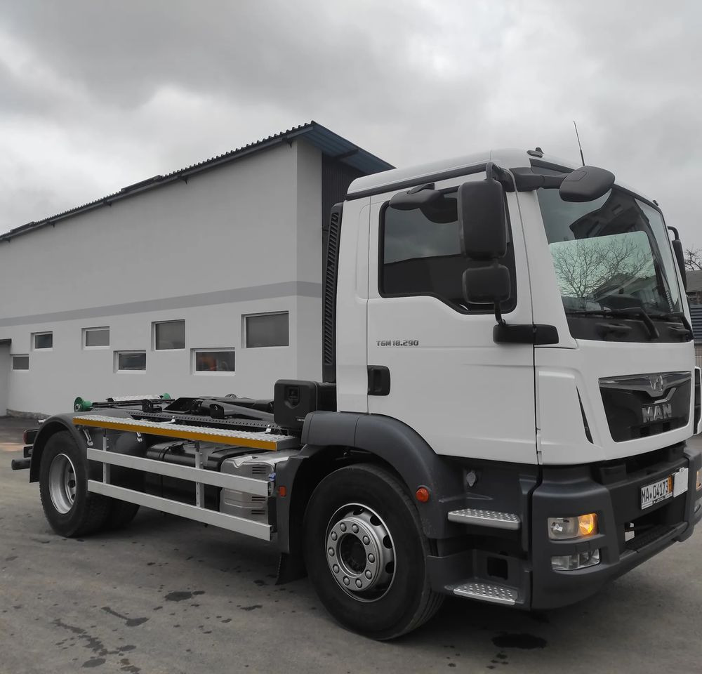 MAN TGM 18.290 - Hook lift truck: picture 4 MAN TGM 18.290 - Hook lift truck: picture 4
