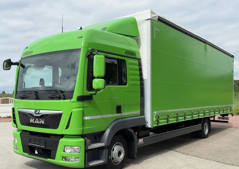 MAN TGL12.250/E6/20PALET/10.2018/SERWISOWANY/NISKI PRZEBIEG/WINDA/FIRANKA//JAK NOWY/SERWISOWANY - Curtainsider truck: picture 1 MAN TGL12.250/E6/20PALET/10.2018/SERWISOWANY/NISKI PRZEBIEG/WINDA/FIRANKA//JAK NOWY/SERWISOWANY - Curtainsider truck: picture 1