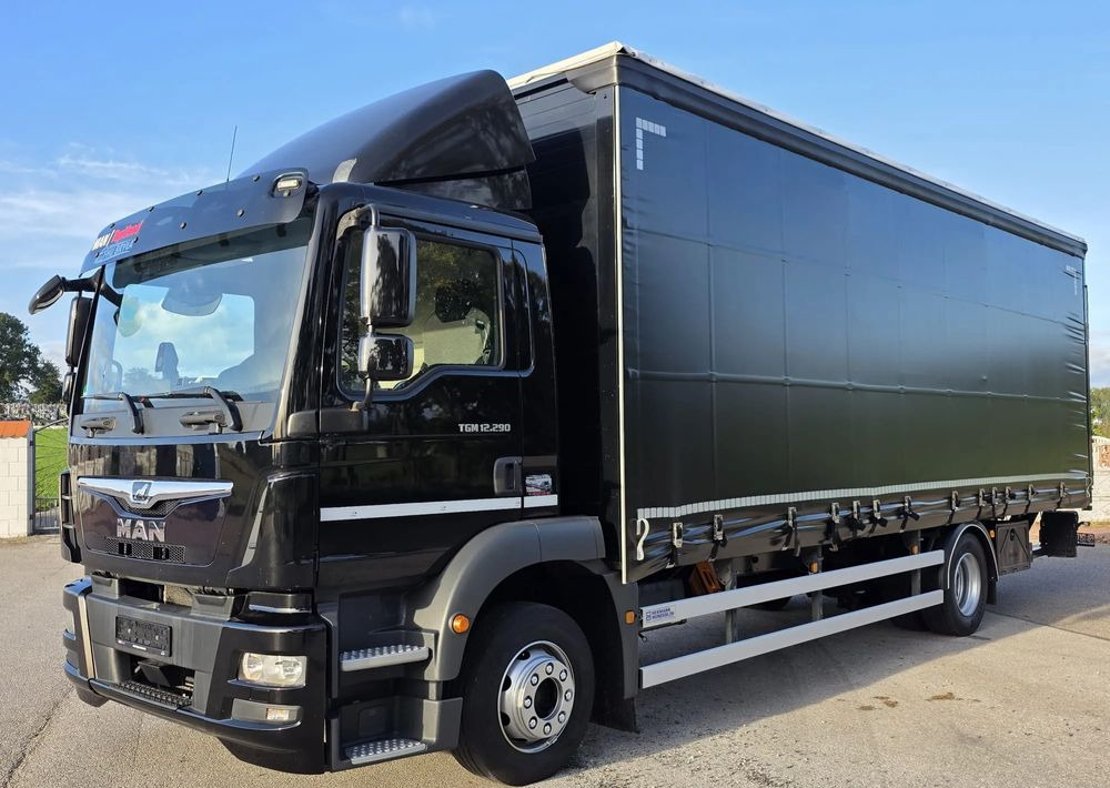 MAN TGM 12.290 / 15.290 / E6/ FIRANKA /BOCZNE DRZWI / BURTO-FIRANKA / 18PALET / WINDA / NISKI PRZEBIEG / 2018/ CAŁY NA PODUSZKACH / SERWISOWANY - Curtainsider truck: picture 1 MAN TGM 12.290 / 15.290 / E6/ FIRANKA /BOCZNE DRZWI / BURTO-FIRANKA / 18PALET / WINDA / NISKI PRZEBIEG / 2018/ CAŁY NA PODUSZKACH / SERWISOWANY - Curtainsider truck: picture 1