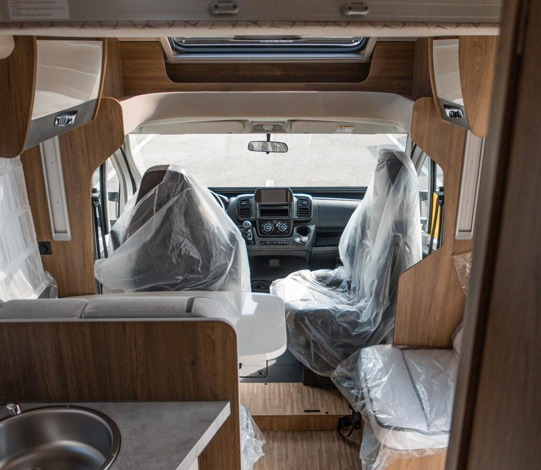 New Semi-integrated motorhome Elnagh Baron 573: picture 10