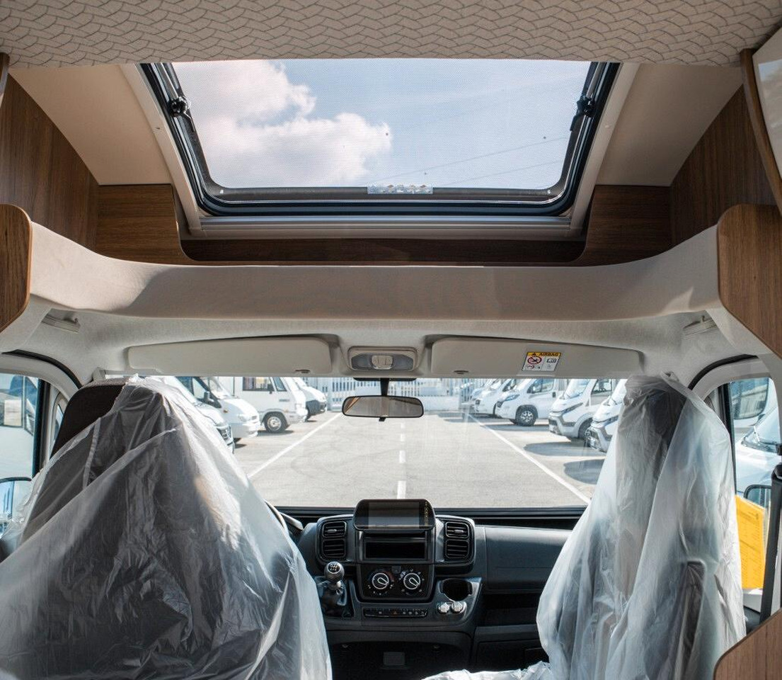 New Semi-integrated motorhome Elnagh Baron 573: picture 9