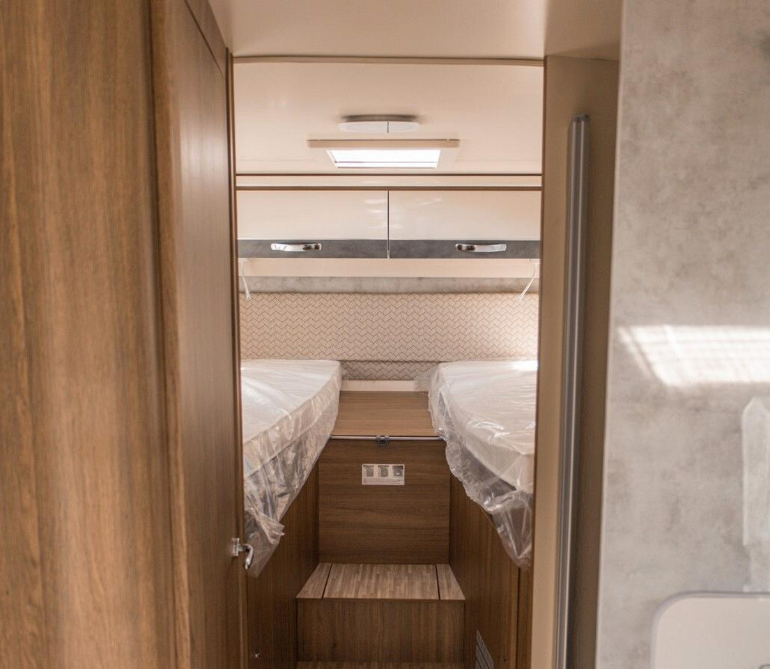 New Semi-integrated motorhome Elnagh Baron 573: picture 11