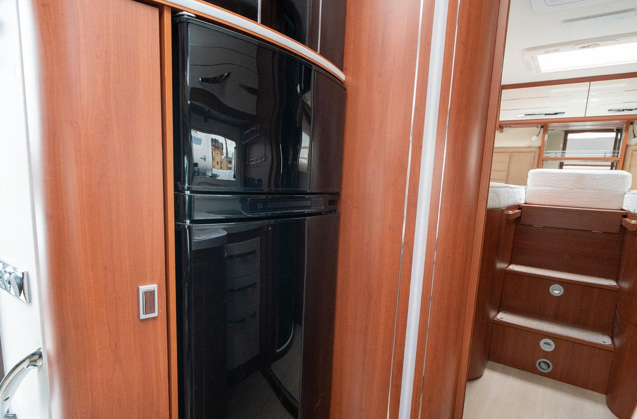 Alcove motorhome Mobilvetta kea m76: picture 9