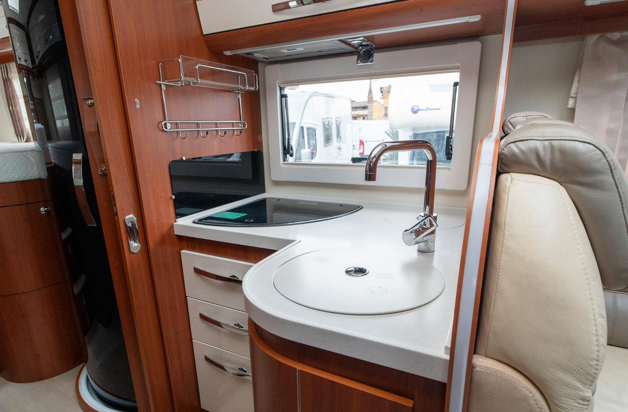 Alcove motorhome Mobilvetta kea m76: picture 7